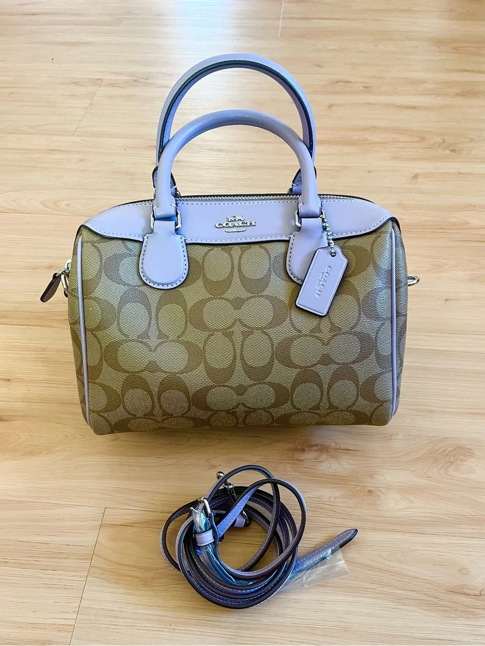 Coach Signature Mini Bennett Khaki Jasmine#F32203